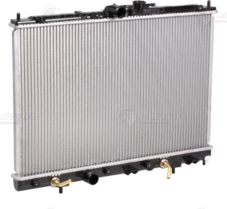 Радиатор охлаждения двигателя Luzar. Артикул LRc 11172