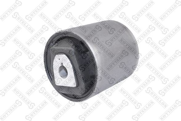 Сайлентблок переднего рычага подвески Stellox. Артикул 77-00196-SX