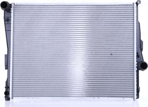 Радиатор охлаждения двигателя Nissens ** FIRST FIT ** для BMW 3 IV (E46) 1997-2007. Артикул 60782A