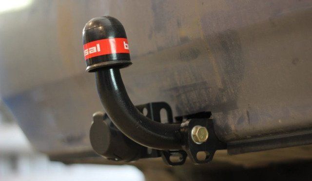 Фаркоп Oris (ранее Bosal) для Toyota Corolla E120 седан 2003-2006. Артикул 3035-AN