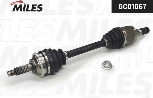 Полуось (привод в сборе, приводной вал) Miles передняя левая для Mazda 6 I (GG) 2002-2007. Артикул GC01067
