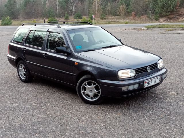 Дефлекторы Cobra Tuning для окон Volkswagen Golf III универсал 1991-1997. Артикул V24793