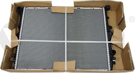 Радиатор охлаждения двигателя Vika для Volkswagen Touareg I 2002-2010. Артикул 11211825601
