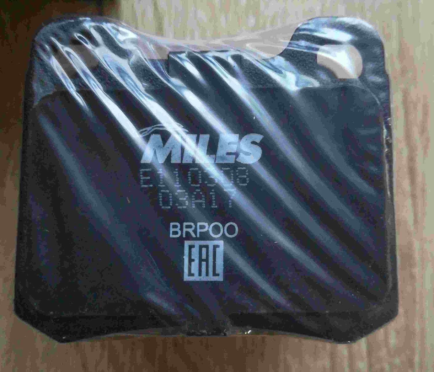 Тормозные колодки Miles (Semi-Metallic). Артикул E110308