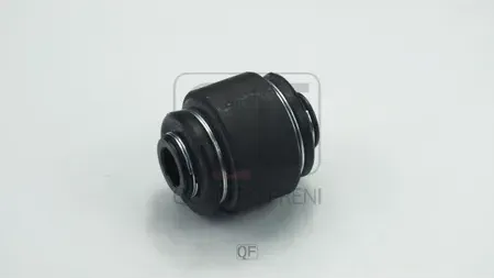 Сайлентблок задней цапфы (Quattro Freni). Артикул qf24d00204