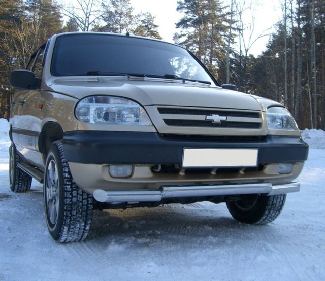 Защита RusStal переднего бампера d63 (дуга) для Chevrolet Niva 2002-2008. Артикул NCZ-000182