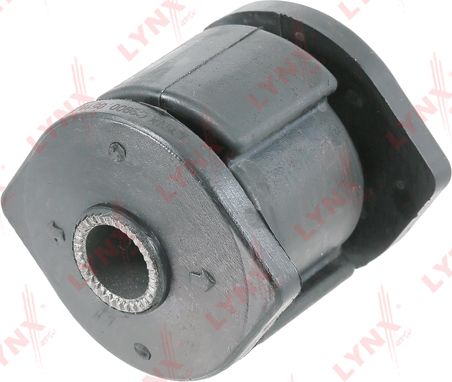 Сайлентблок переднего рычага подвески LYNXauto. Артикул C9900