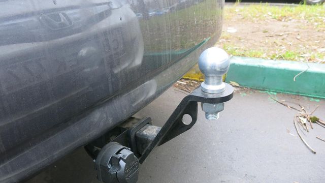 Фаркоп Bizon для Toyota Prius v (ZVW40/41) 2011-2026. Быстросъемный крюк. Артикул FA 0860-E