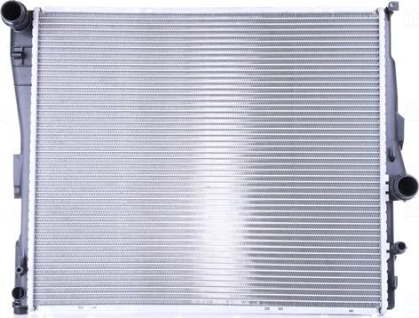 Радиатор охлаждения двигателя Nissens для BMW X3 I (E83) 2006-2010. Артикул 60807