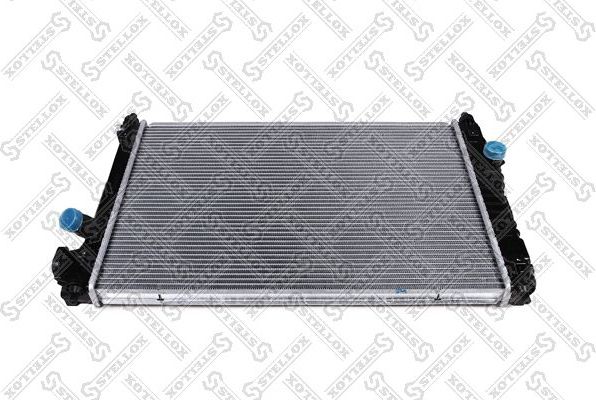 Радиатор охлаждения двигателя Stellox. Артикул 10-26846-SX