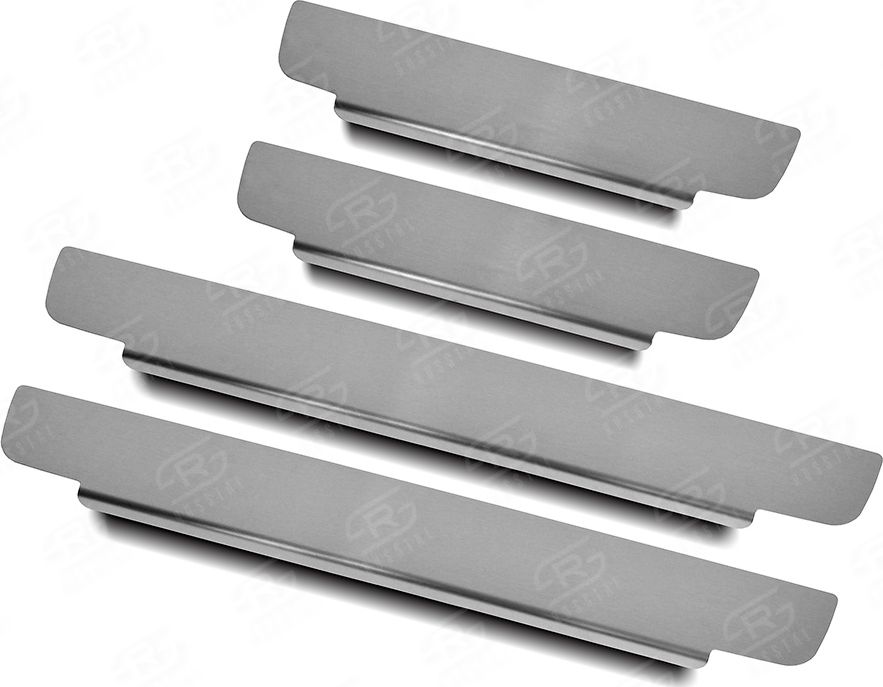 Накладка RusStal на пороги (лист нерж. шлифованный) для Hyundai Tucson III 2015-2018. Артикул HYTUC15-02