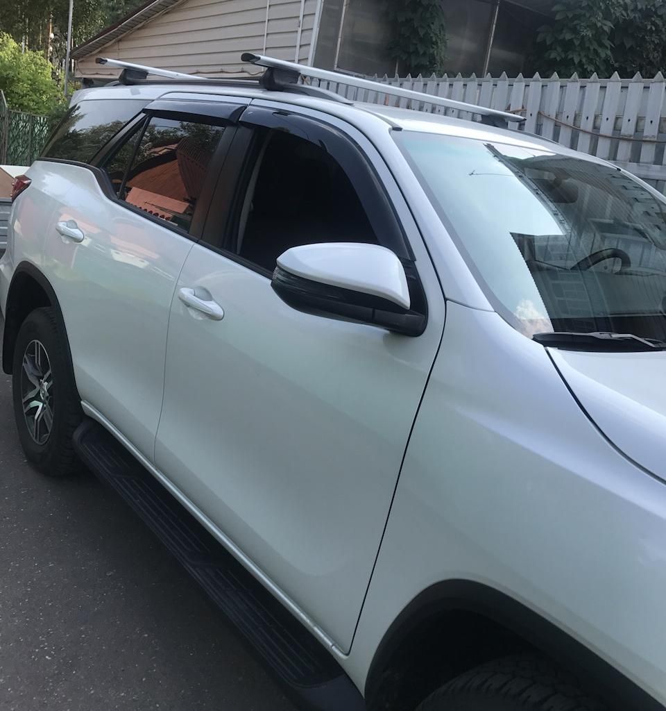 Дефлекторы Cobra Tuning для окон Toyota Fortuner II (для России) 2017-2020. Артикул T211817