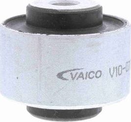 Сайлентблок переднего рычага подвески Vaico Green Mobility Parts правый/левый верхний для Porsche Macan I 2014-2026. Артикул V10-0709