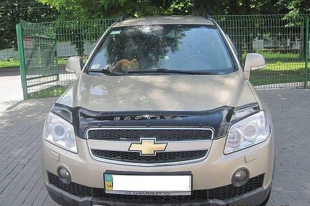 Дефлектор VT52 для капота Chevrolet Captiva I 2006-2011. Артикул CH03VT