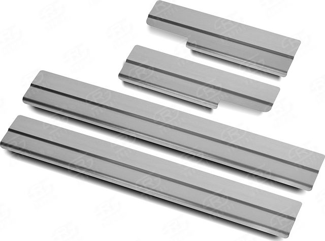 Накладка RusStal на пороги (лист нерж. шлифованный) для Lexus NX I до рестайлинга 2014-2017 кроме F-Sport. Артикул LEXNX14-02