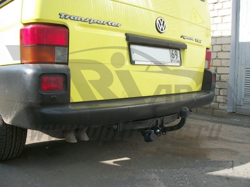 Фаркоп Oris (ранее Bosal) для Volkswagen Transporter T4 Minibus, Van 1996-2003. Артикул 2119-A