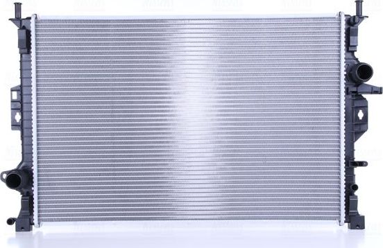 Радиатор охлаждения двигателя Nissens ** FIRST FIT ** для Volvo V40 Cross Country I 2012-2019. Артикул 65615A