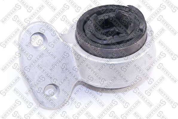 Сайлентблок переднего рычага подвески Stellox. Артикул 71-31373-SX