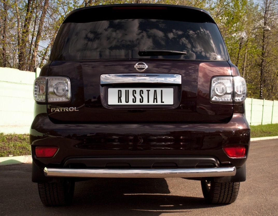 Защита RusStal заднего бампера d76 (дуга) для Nissan Patrol Y62 2010-2014. Артикул PAZ-000785