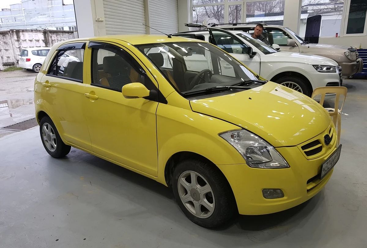 Дефлекторы Cobra Tuning для окон FAW Vizi V2 2010-2012. Артикул F10610