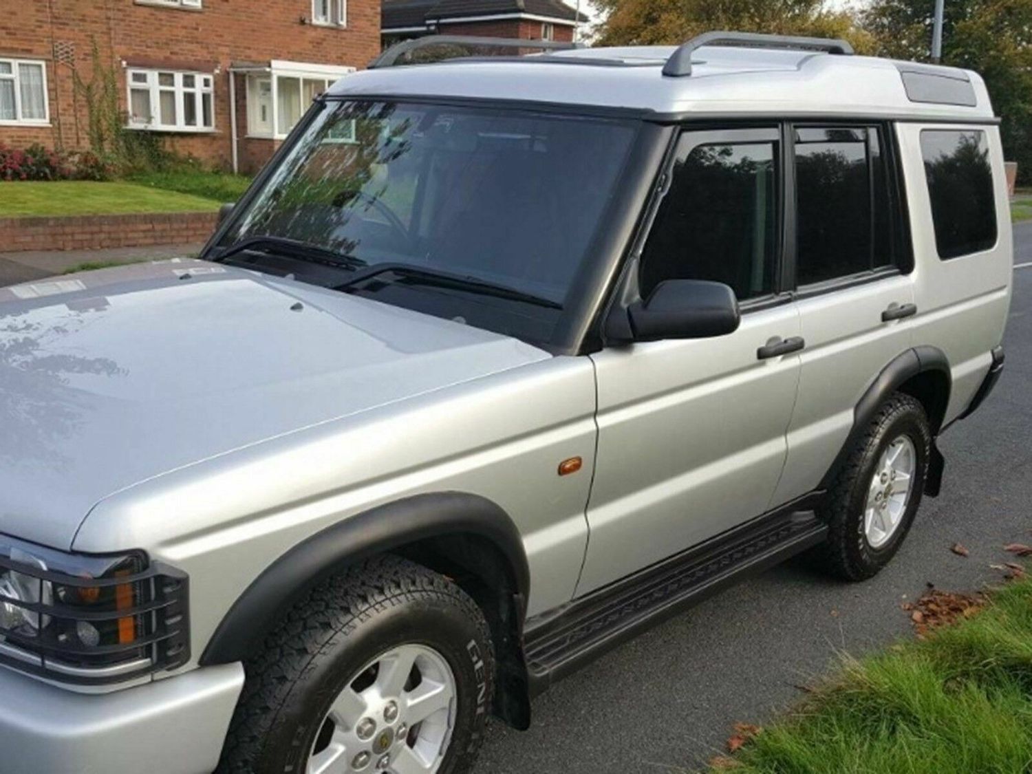 Дефлекторы Heko для окон Land Rover Discovery II 5-дв. 1998-2004. Артикул 27221