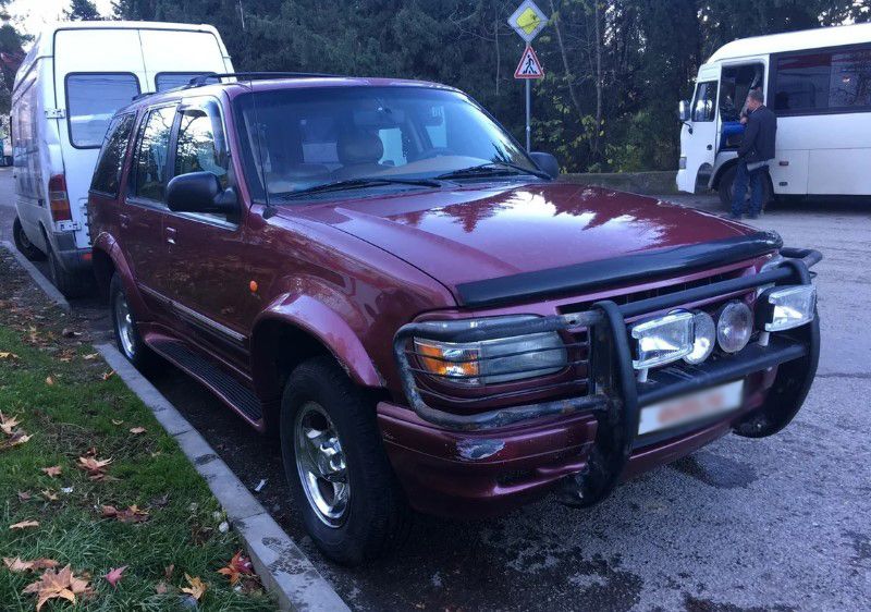 Дефлектор Vip-Tuning для капота Ford Explorer II 1994-2001. Артикул FR03