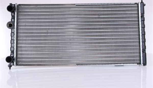 Радиатор охлаждения двигателя Nissens. Артикул 67308