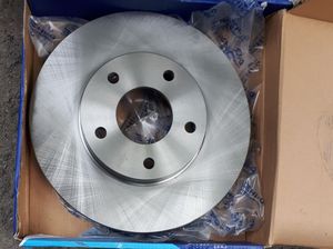 Тормозной диск Sangsin Hi-Q передний для Nissan Cefiro A33 2000-2003. Артикул SD4202