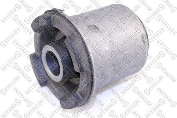 Сайлентблок переднего рычага подвески Stellox. Артикул 87-98142-SX