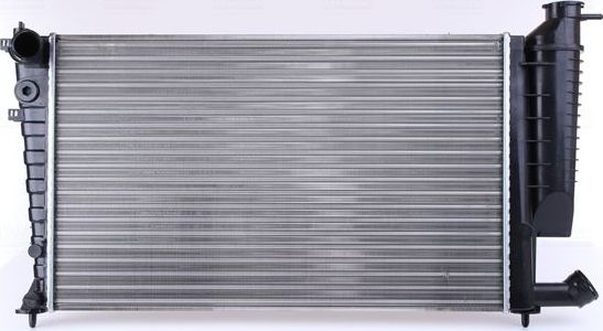 Радиатор охлаждения двигателя Nissens ** FIRST FIT ** для Peugeot 306 1994-2002. Артикул 61318A