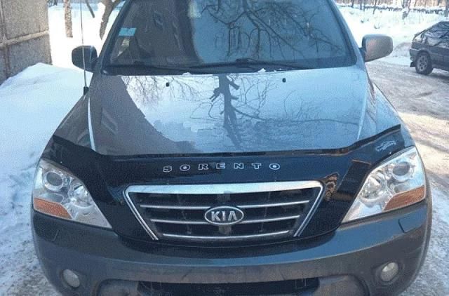 Дефлектор VT52 (с клыками) для капота Kia Sorento I 2002-2009. Артикул KA04VT