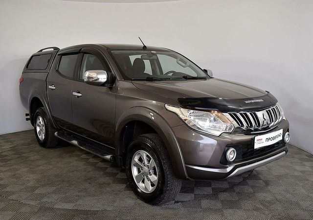 Дефлекторы Cobra Tuning для окон Mitsubishi L200 V 2015-2026. Артикул M44515