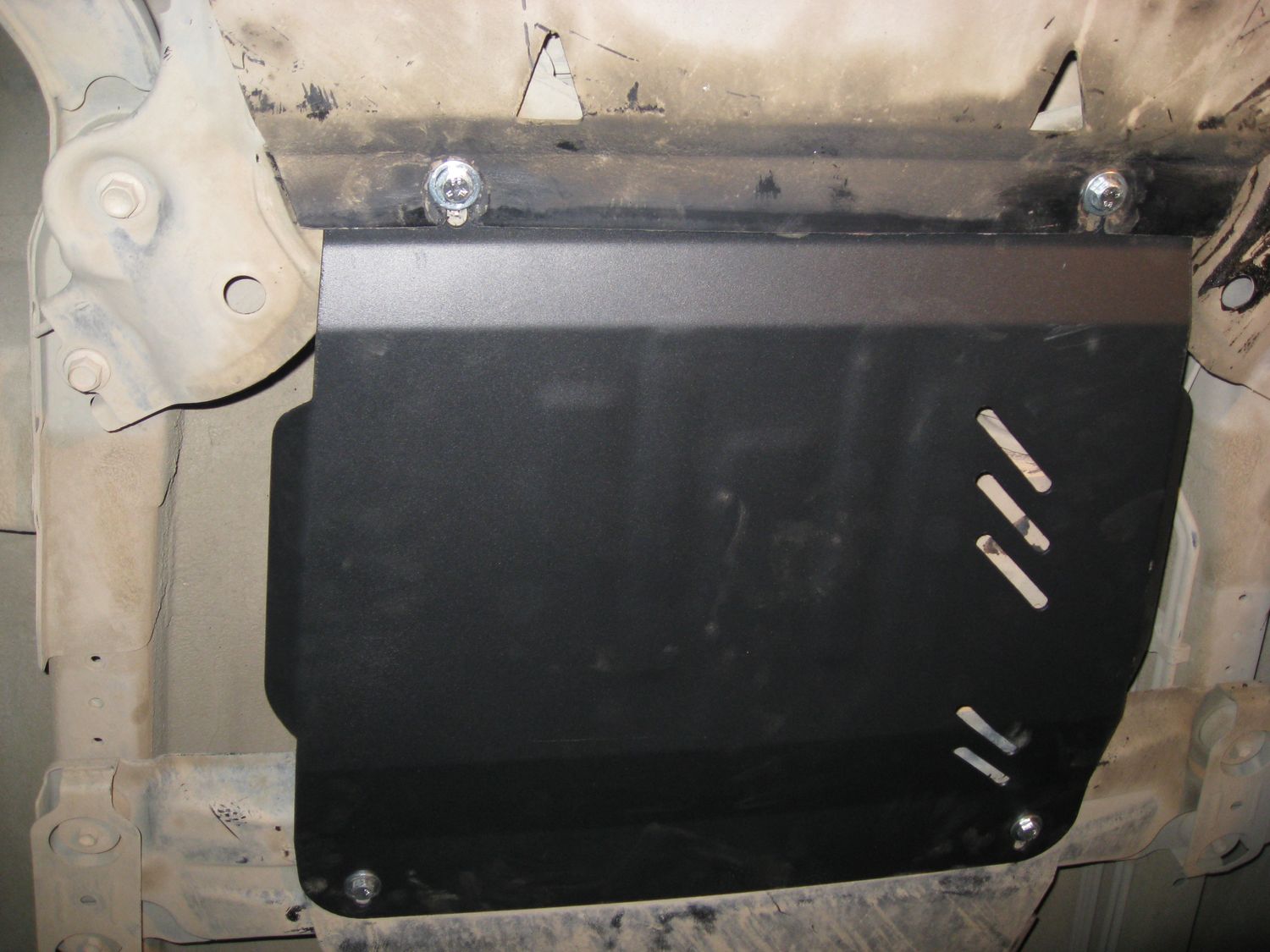 Защита Alfeco для КПП Suzuki Grand Vitara II 2005-2015. Артикул ALF.23.02