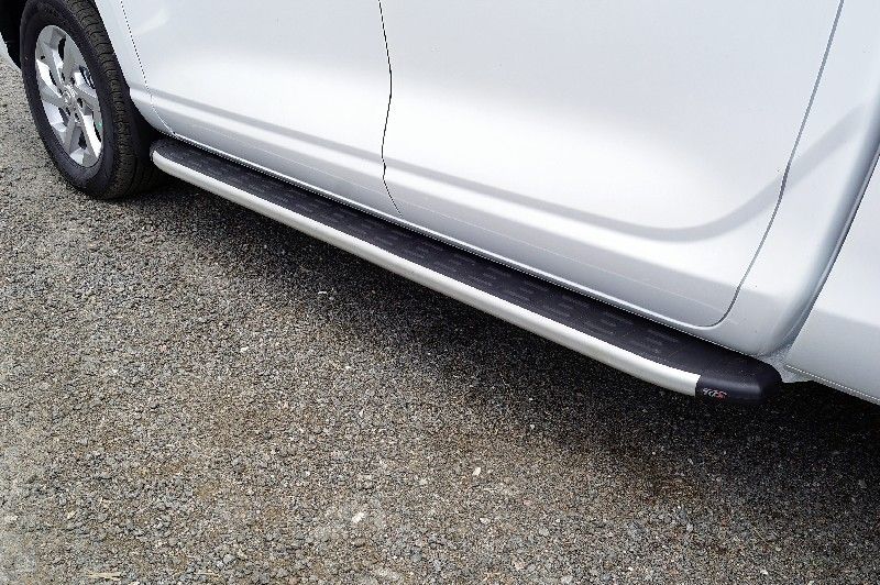 Пороги алюминиевые ТСС с пластиковой накладкой 1920 мм для Changan Hunter Plus 2.0 4WD 2023-2026. Артикул CHANHUNPL23-24AL