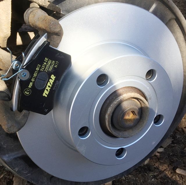 Тормозной диск Textar Pro. Артикул 92104103