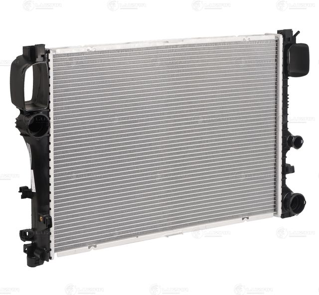Радиатор охлаждения двигателя Luzar. Артикул LRc 1505