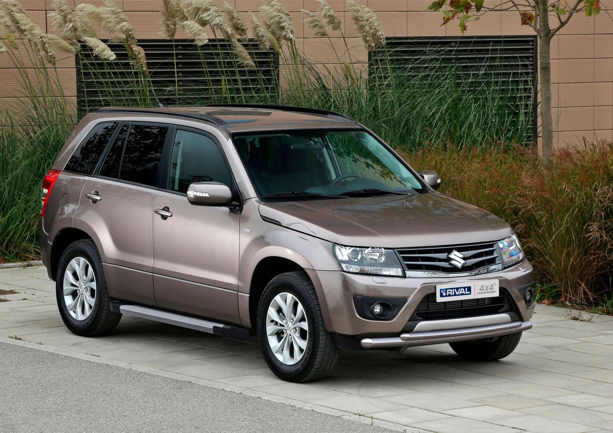 Пороги алюминиевые Rival Silver для Suzuki Grand Vitara III 5-дв. 2005-2012. Артикул F173AL.5502.2