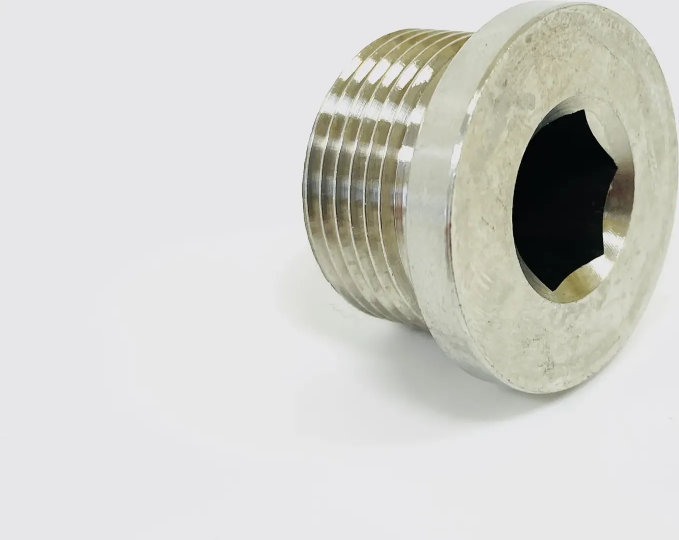 Пробка сливная (Ukorauto). Артикул U0430003