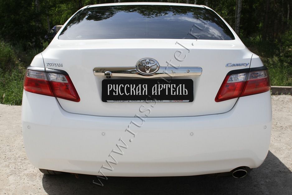 Накладки Русская Артель на задние фонари (реснички) для Toyota Camry 40 (V40, XV40) 2009-2011. Артикул RETC4-014100