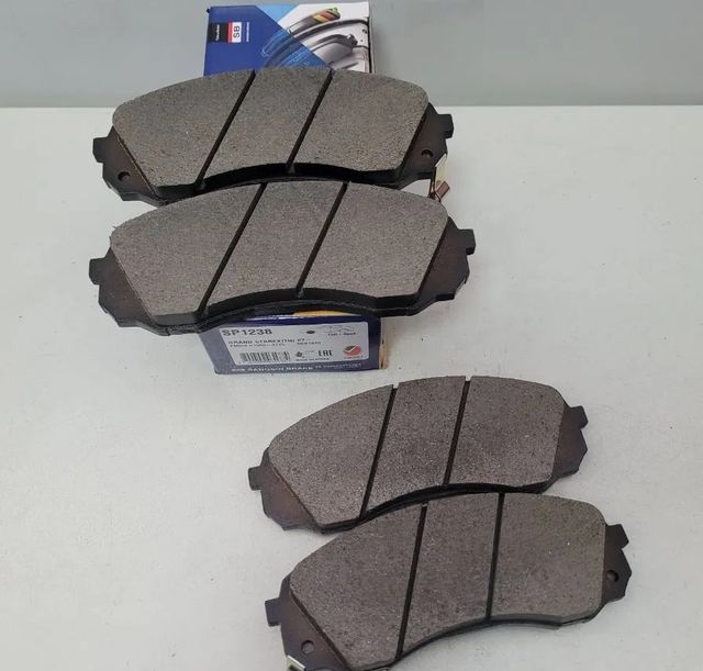 Тормозные колодки Sangsin Hi-Q. Артикул SP1238