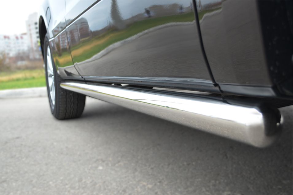 Защита RusStal порогов труба d63 (вариант 3) для Suzuki Grand Vitara 5-дв. 2012-2015. Артикул SVT-0010943