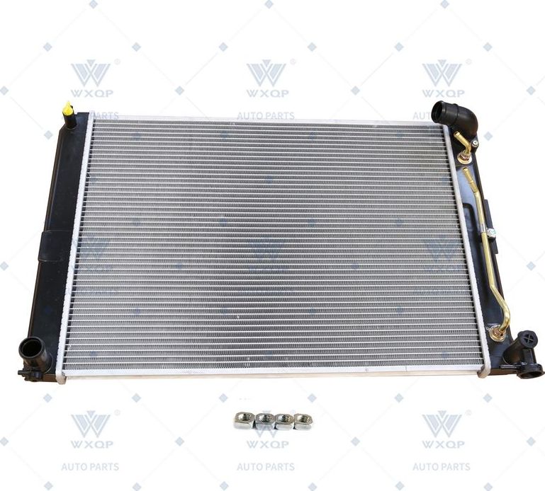 Радиатор охлаждения двигателя Wxqp. Артикул 11790