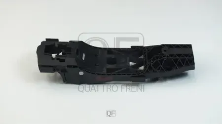 КРОНШТЕЙН РУЧКИ ДВЕРИ (Quattro Freni). Артикул QF12J00029