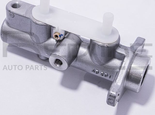 Тормозной цилиндр главный RED Line (алюминий). Артикул 09MI016