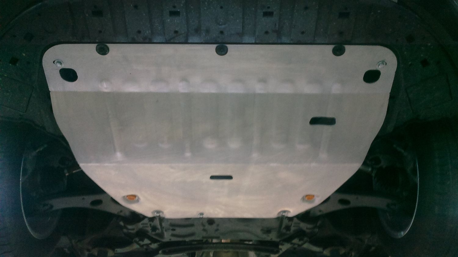 Защита алюминиевая Alfeco для картера и КПП Volvo V40 Cross Country 2012-2019. Артикул ALF.27.12 AL4