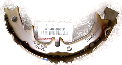 Тормозная колодка Toyota. Артикул 4654048010