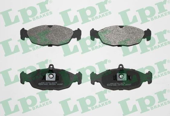 Тормозные колодки LPR. Артикул 05P599