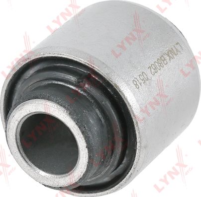 Сайлентблок рычага подвески LYNXauto. Артикул B8062