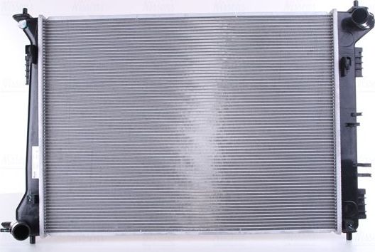 Радиатор охлаждения двигателя Nissens. Артикул 666232