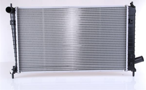 Радиатор охлаждения двигателя Nissens для Saab 9-5 I 1997-2009. Артикул 68000A